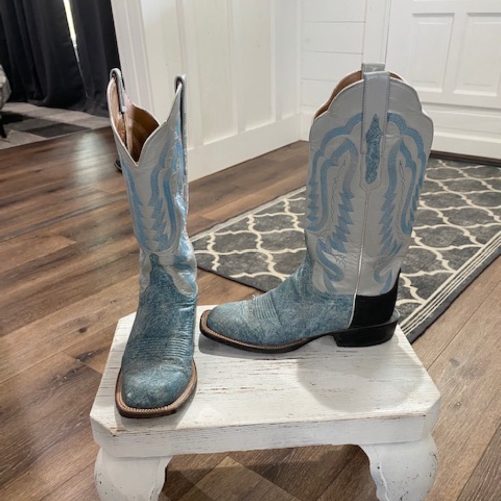 Ladies Western boots